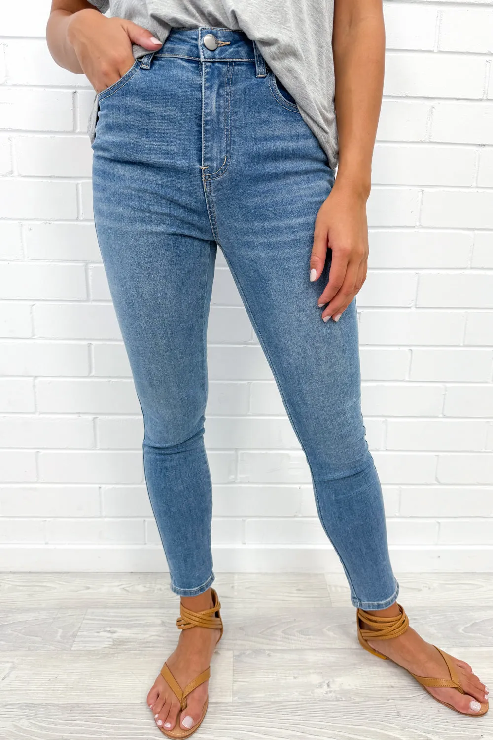 Lenora Jeans