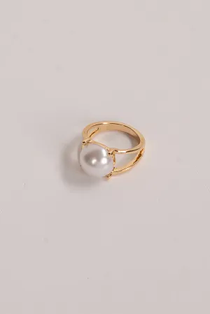Mallory Gold Pearl Ring